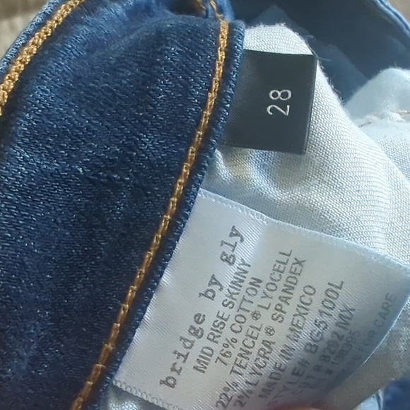 BRIDGE By GLY Mid Rise Skinny stretch distressed jeans style #BG5100L sz 28 euc - Picture 8 of 11